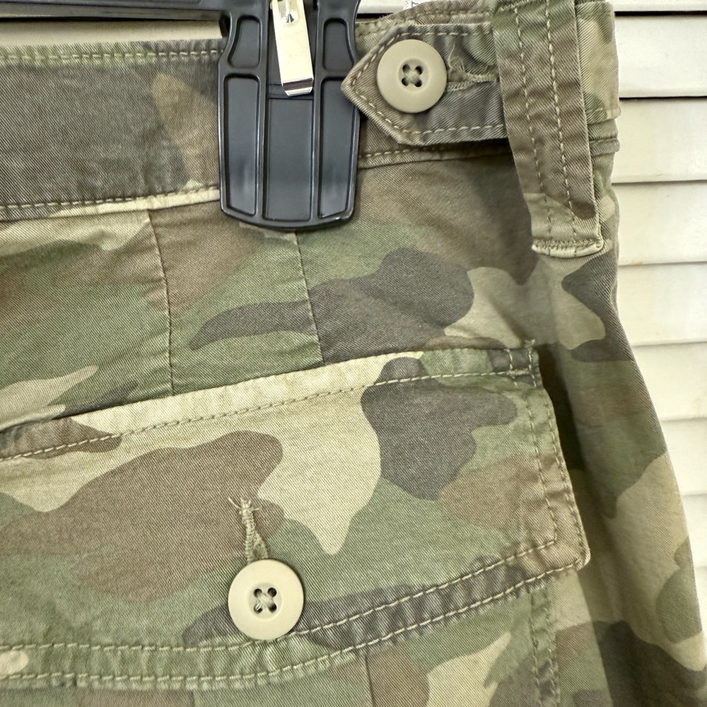 American Eagle Outfitters Camouflage Wide Leg Pants - Picture 5 of 8